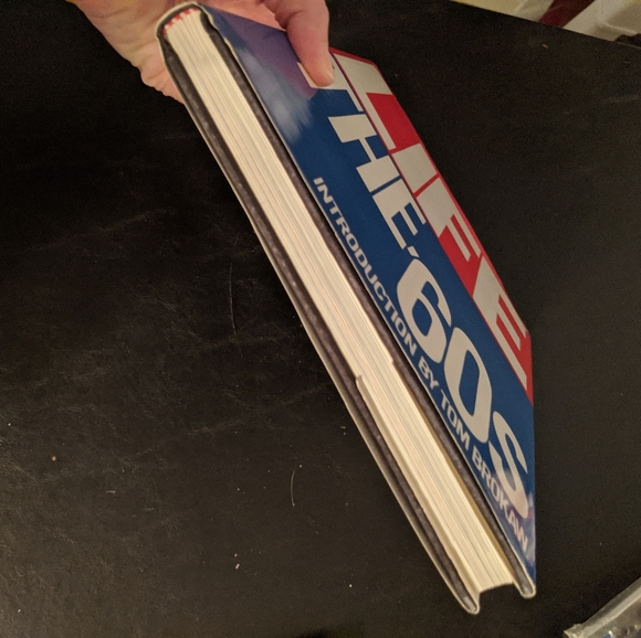 ๐ 1989 "LIFE, The 60's" Hardback Book - Picture 11 of 13